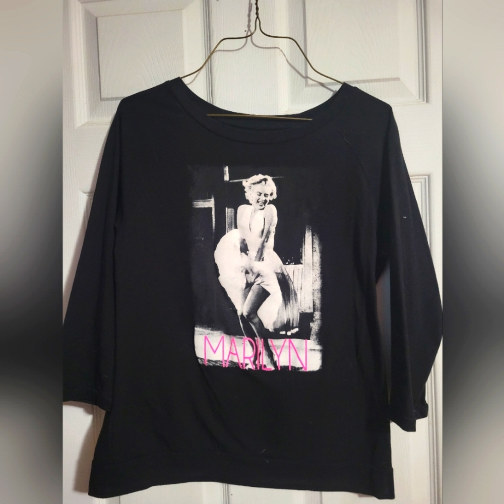 Marilyn Mamroe shirt